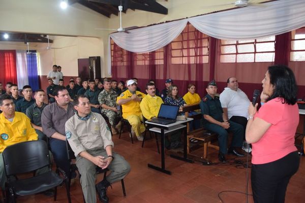 Capacitan a militares como bomberos forestales - Nacionales - ABC Color