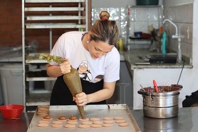 Innovadora presenta al mercado alfajores gourmet artesanal