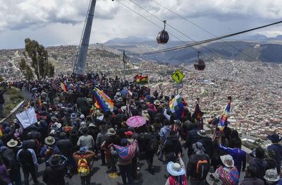 Seguidores de Evo se “atrincheran” en vital“ zona cocalera” de Bolivia