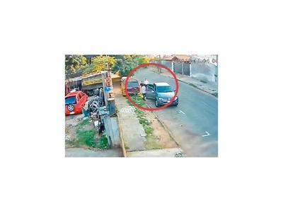 Buscan  identificar a autores de golpiza y amenaza a joven