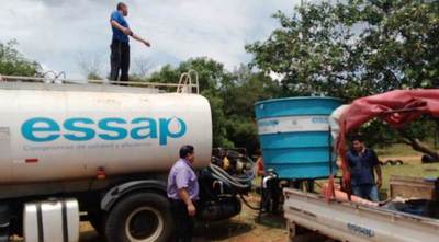 Essap lleva agua potable a vecinos de Loma Merlo •