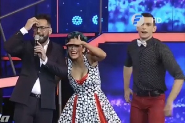 Kike Casanova “golpeado” por la cuerda