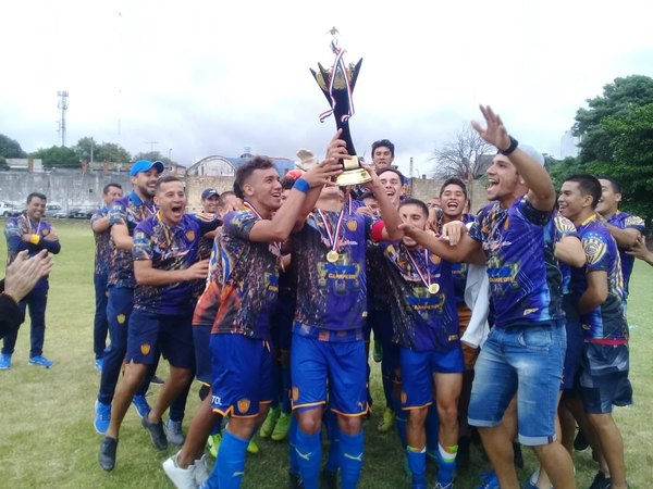 Luqueño, bicampeón en Reserva