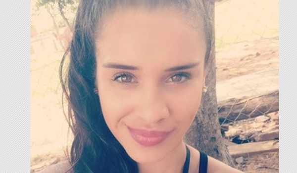 Primero a su mamá ahora a sus hijos, 'los besos' de Pamela Vill
