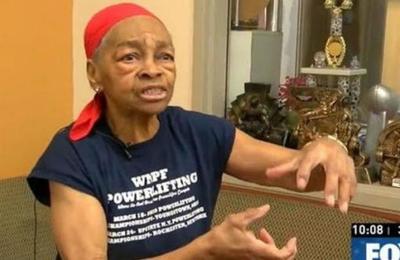 Mujer de 82 años que practica levantamiento de pesas envió al hospital a ladrón que entró a su hogar - SNT