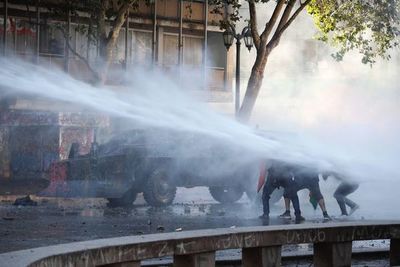 Noche de saqueos e incendios suman tensión a crisis chilena - Mundo - ABC Color