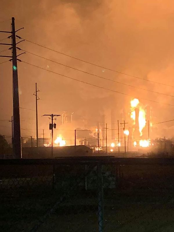 Explosión en planta petroquímica de Texas obliga a evacuar sus alrededores - Mundo - ABC Color