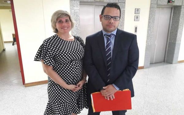 La abogada Leticia Bóveda se pone a disposición de la Fiscalía