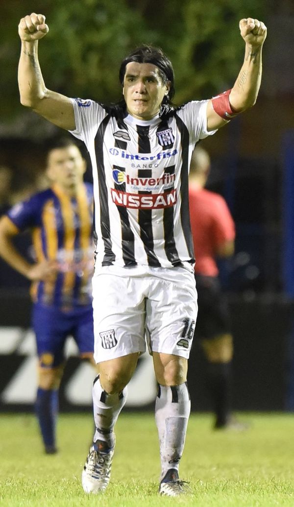 Fidencio, dolido por el descenso - Deportivo Santaní - ABC Color