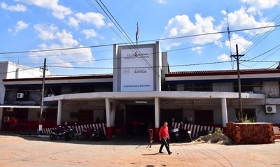 HOY / Sin agua durante días, calor  extremo, hacinamiento: así  son los 'infiernos' en Paraguay