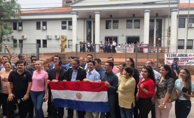 Manifestación de abogados por huelga de funcionarios judiciales