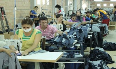 Alto Paraná: analizan futuro regional de industria confeccionista