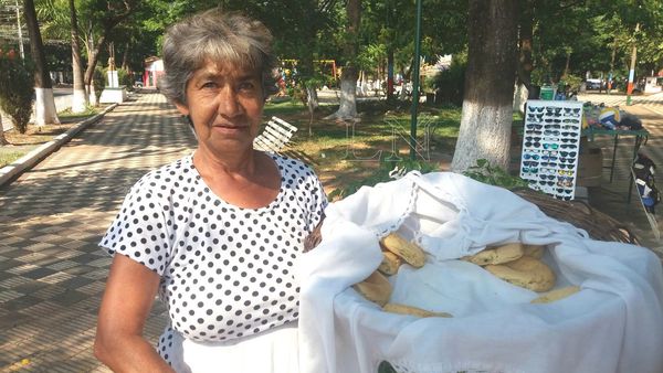 Hace 17 años vende chipa por las calles de San Pedro