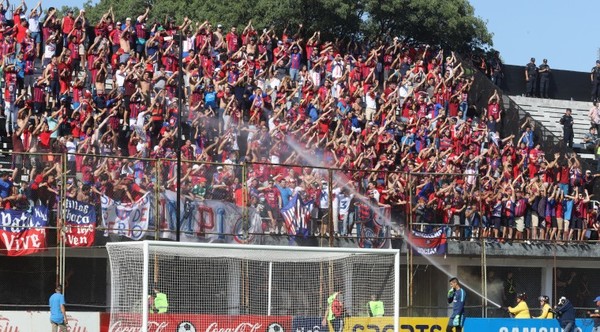 Hinchada de Cerro suspendida hasta nuevo aviso