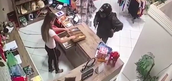 Brasil: Hombre disparó a quemarropa a vendedora e investigan posible feminicidio - ADN Paraguayo