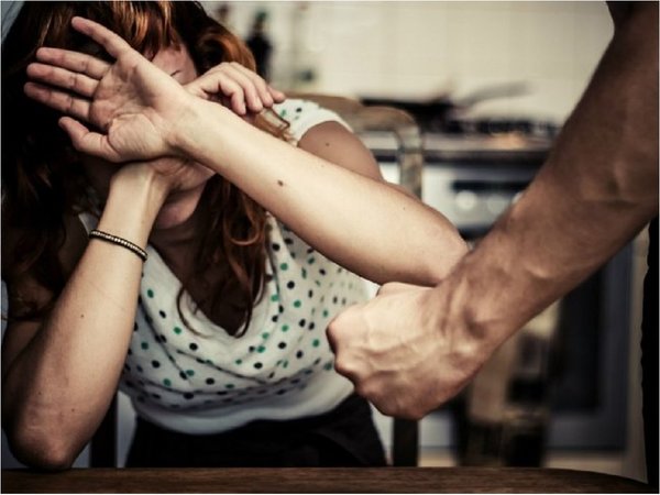 “Violencia contra las mujeres incrementa el  riesgo de contraer VIH”