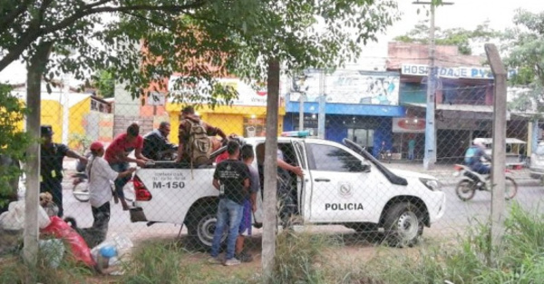 Feroz operativo rescate de unos niños indígenas