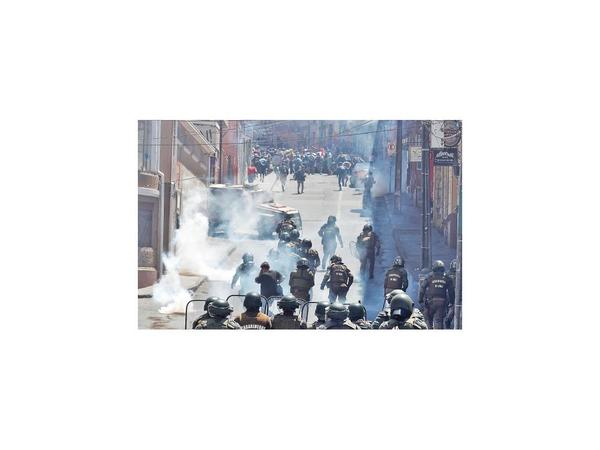 En Chile se respira violencia y la salida a la crisis se aleja