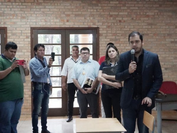 CDE: Prieto desafía a opositores y asegura no temer auditoría de CGR