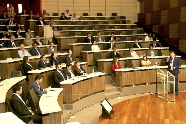 La gobernanza es clave para el desarrollo energético paraguayo