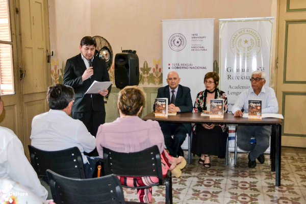 “Itaju ku’i” recopila joyas de la poesía en guaraní | .::Agencia IP::.