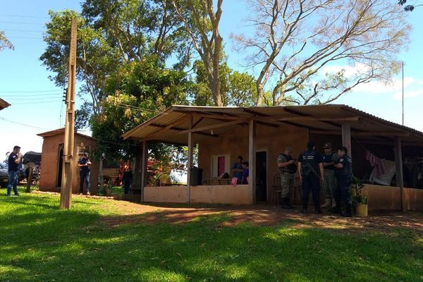 Un policía muerto y otro herido cuando buscaban a secuestradores - ADN Paraguayo