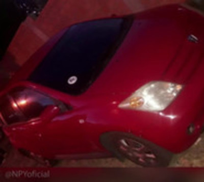 Motochorros roban auto a punta de pistola - Paraguay.com