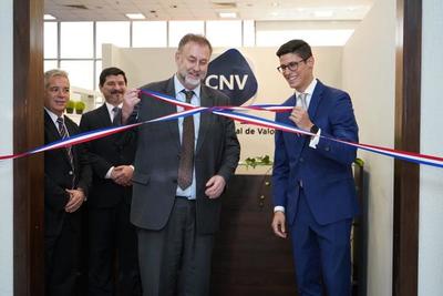 Comisión Nacional de Valores inauguró nuevas oficinas avanzando en proceso de modernización | .::Agencia IP::.
