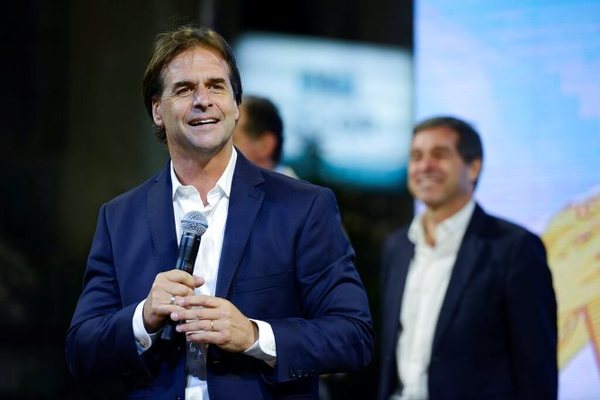 Lacalle Pou será el próximo presidente de Uruguay: alcanzó la ventaja necesaria sobre Martínez | .::Agencia IP::.