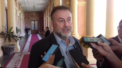 Benigno López denuncia ante la Fiscalía a sindicalistas de Hacienda - Nacionales - ABC Color