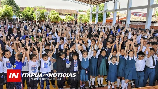 INAUGURAN OBRAS EN LA ESC. CLEMENTINA IRRAZABAL DE ENCARNACIÓN