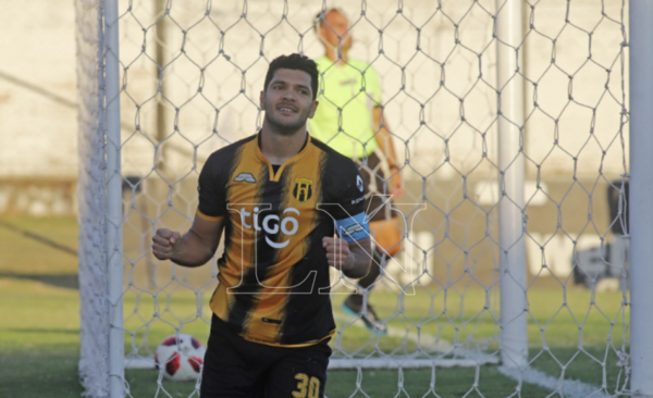 HOY / José Ortigoza entra al selecto club de jugadores con 100 goles
