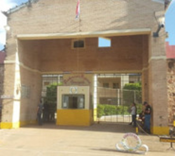 Reo escapa de cárcel de Concepción - Paraguay.com