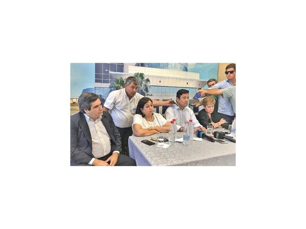 La oposición afirma que se violó la Constitución Nacional