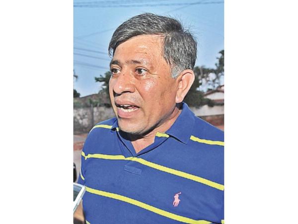 Tras presión, Gómez se presenta ante la Junta