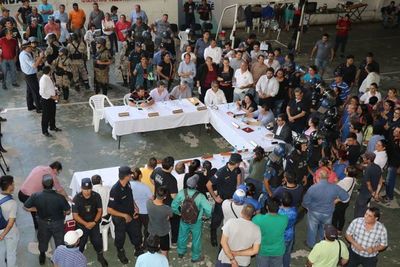 Se presentó el intendente ante eventual intervención