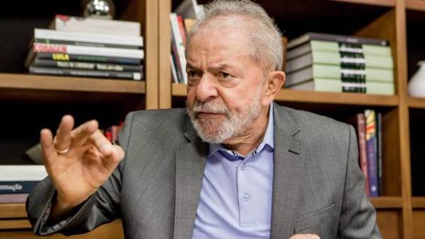 «Para el Gobierno de Bolsonaro la democracia es un estorbo”, dice Lula da Silva | .::Agencia IP::.
