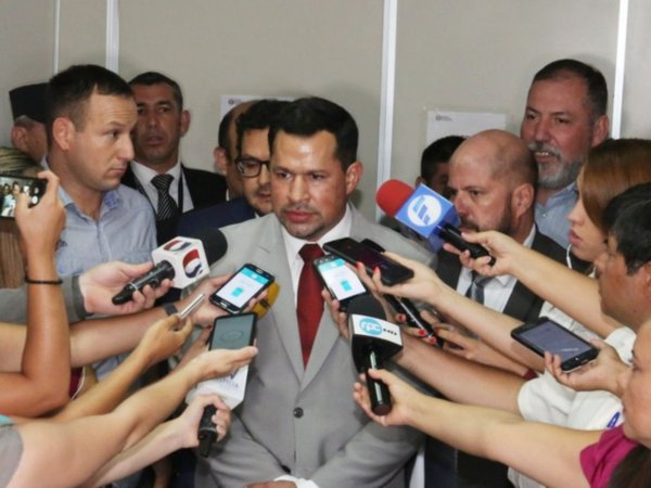 Ulises Quintana recusa a jueza ante audiencia de revisión de medidas