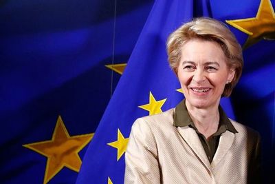 Ursula von der Leyen hace historia como primera mujer al frente de la CE - Mundo - ABC Color