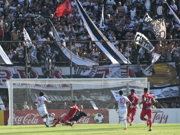 Cerro Porteño pide la sanción de Para Uno