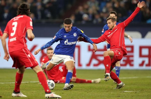 El Schalke 04 alcanza al líder Borussia Monchengladbach - Fútbol - ABC Color