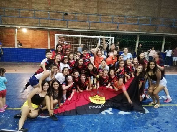 Arsenio Erico campeón del U12 - Polideportivo - ABC Color