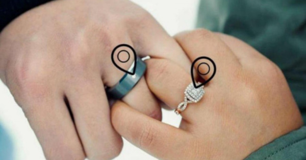 Joyeros crearon anillos con GPS para las parejas