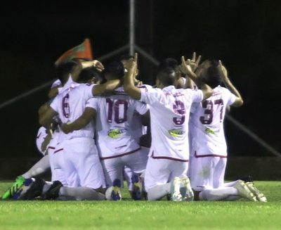 Santaní juega por cumplir