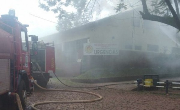 Policlínico Materno Infantil se incendia en Hohenau