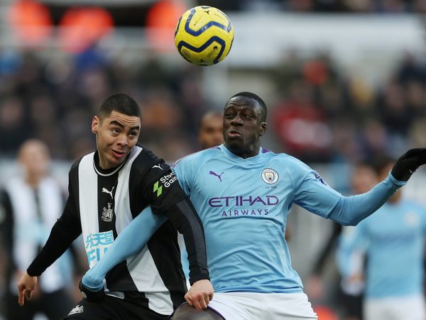 El Newcastle de Almirón aleja al Manchester City de la Premier