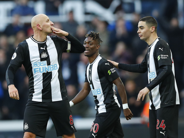 Manchester City deja puntos en el St. James Park