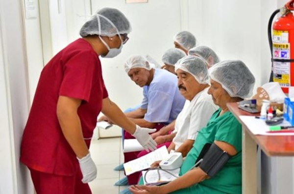 Pacientes recuperan la visión tras cirugía gratuita de cataratas | .::Agencia IP::.