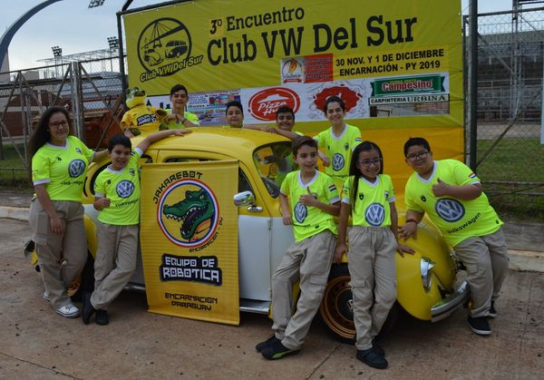 Equipo de Robótica de Encarnación se prepara para competencia nacional