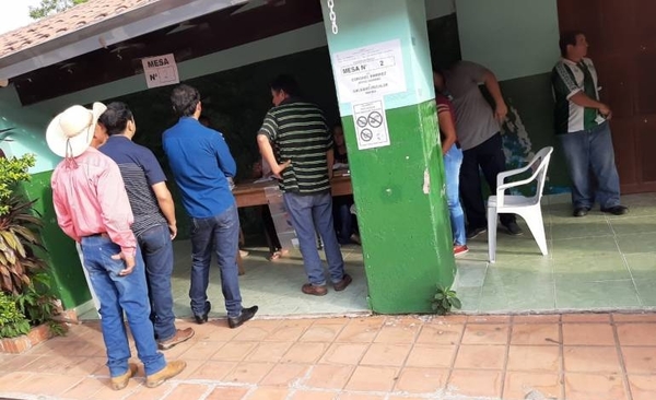 HOY / Inicia elecciones para elegir al nuevo intendente de San Carlos del Apa